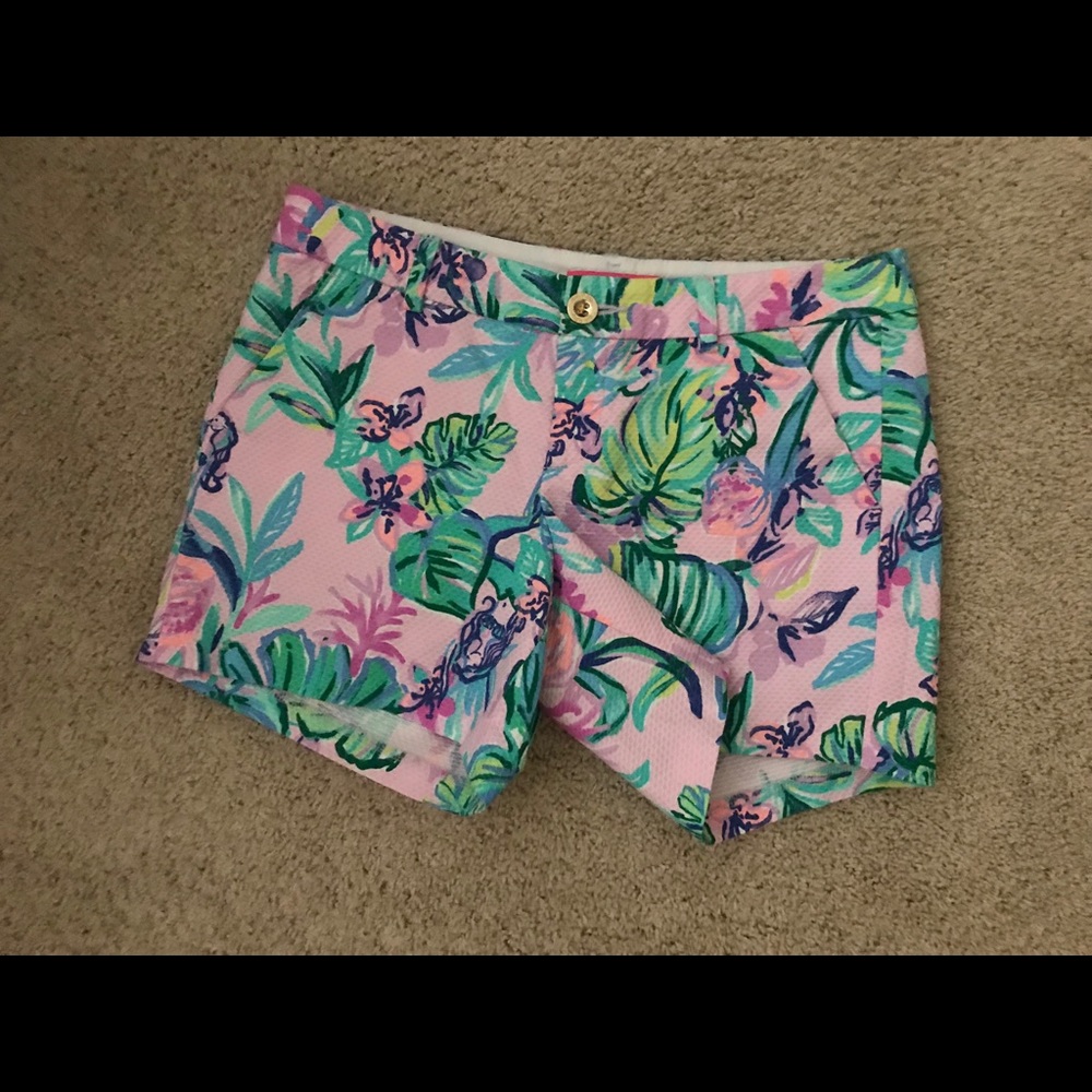 NWT Lily Pulitzer shorts new with tags size 4